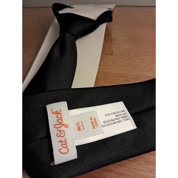 Cat And Jack Tie Size Medium /Large  adjustable - Picture 2 of 6